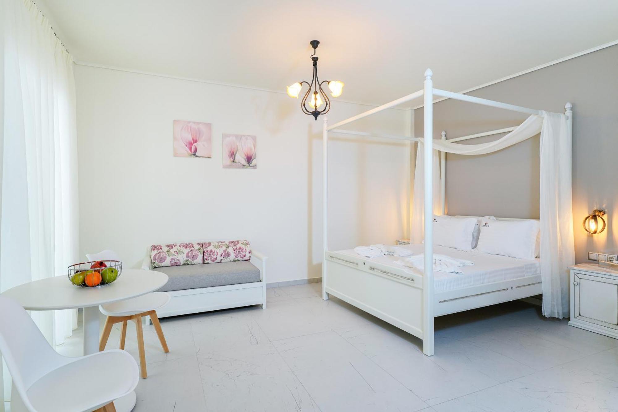 Lobelia Luxury Suites Khrysi Ammoudia Eksteriør bilde